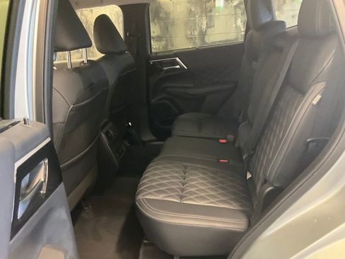 Used 2024 Mitsubishi Outlander SEL FWD image 26