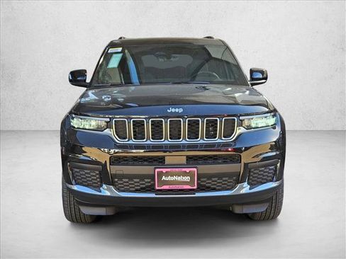 New 2025 Jeep Grand Cherokee L Laredo w/ Luxury Tech Group I RWD image 6