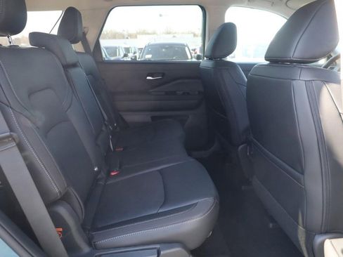 New 2026 Nissan Pathfinder SL image 22
