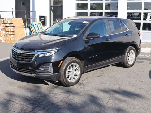 Used 2024 Chevrolet Equinox LT w/ LPO, Floor Liner Package FWD image 16