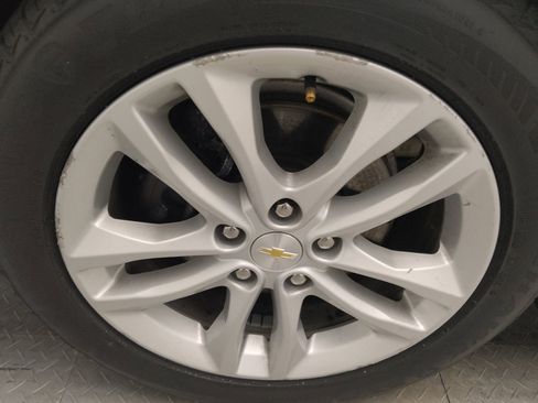 Used 2018 Chevrolet Malibu LT image 31