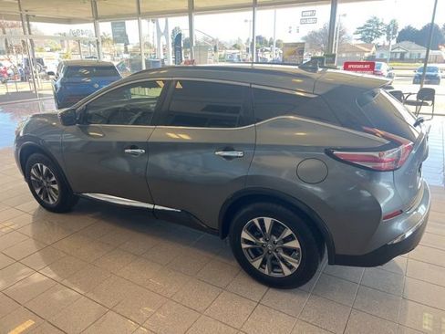 Used 2017 Nissan Murano SV image 10