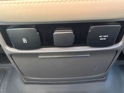 Used 2019 Lincoln Navigator Reserve image 30