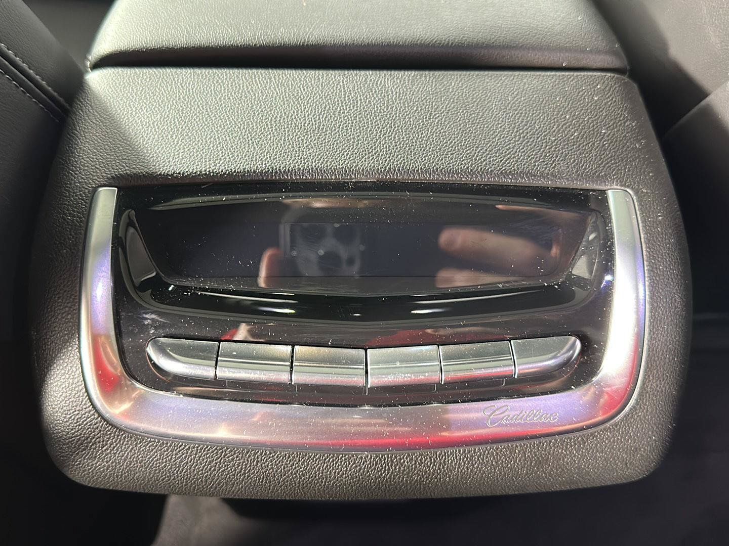 Used 2024 Cadillac XT6 Premium Luxury AWD/4WD image 27
