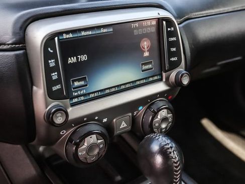 Used 2015 Chevrolet Camaro LT RWD image 21
