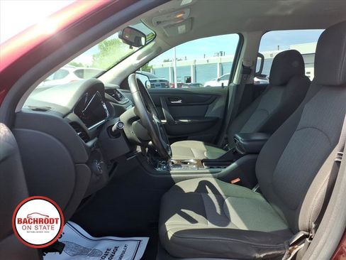 Used 2015 Chevrolet Traverse LT w/ Style and Technology Package FWD image 25