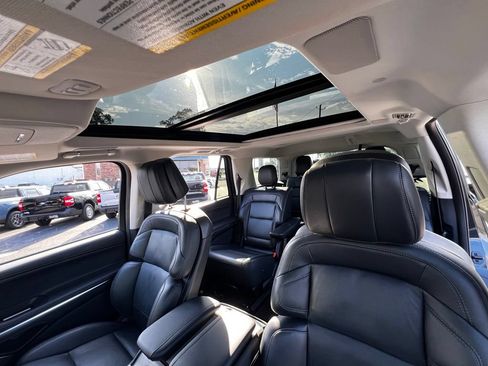 Used 2025 Lincoln Navigator Reserve AWD/4WD image 15