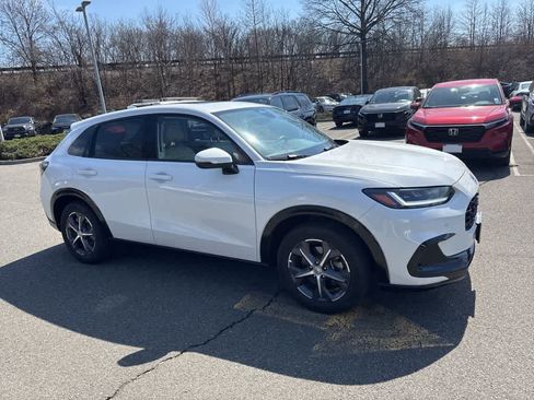 Used 2024 Honda HR-V EX-L image 8