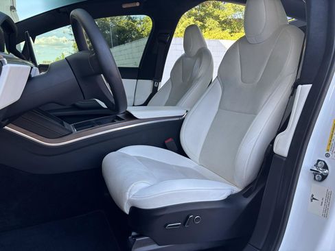 Used 2022 Tesla Model X AWD/4WD image 16