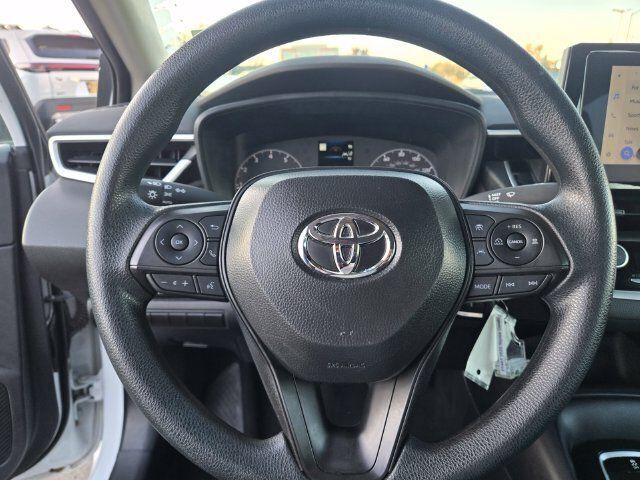 Certified 2025 Toyota Corolla LE FWD image 24