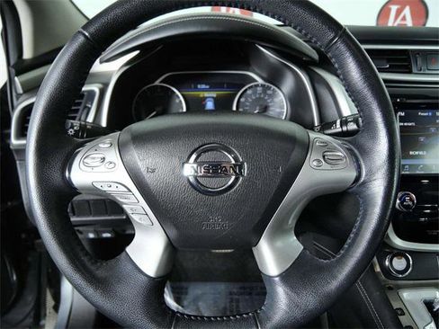 Used 2018 Nissan Murano SV image 20