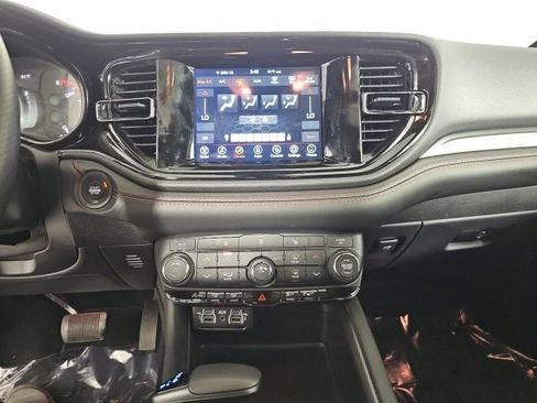 Certified 2024 Dodge Durango GT image 19