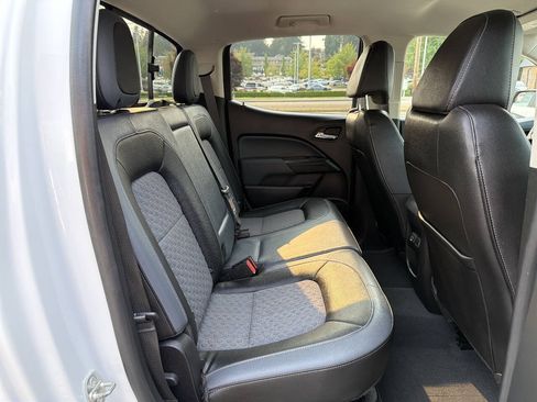 Used 2019 Chevrolet Colorado Z71 AWD/4WD image 30