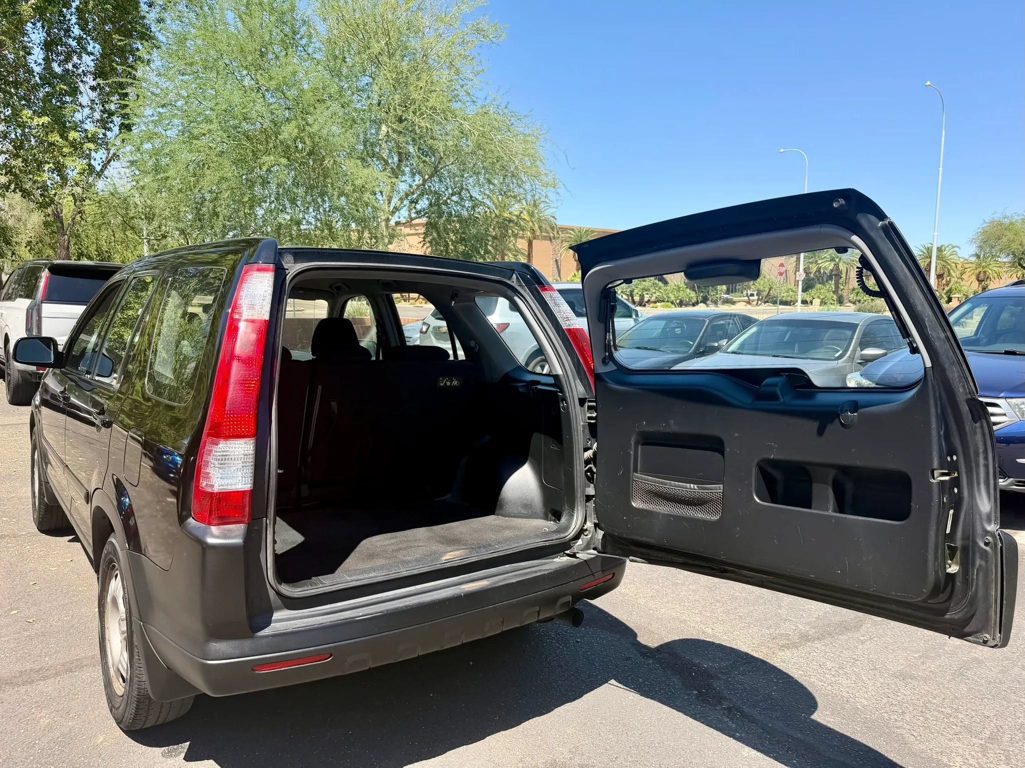 Used 2005 Honda CR-V LX image 14