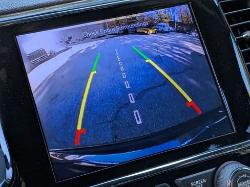 Used 2019 Jeep Grand Cherokee Altitude image 20