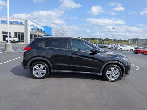 Used 2020 Honda HR-V EX-L image 2