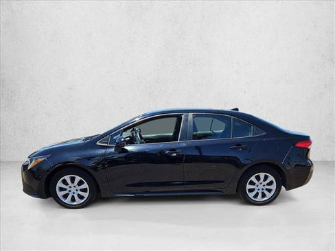 Used 2024 Toyota Corolla LE FWD image 8