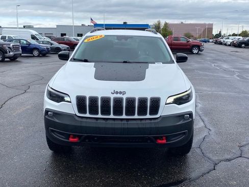 Used 2022 Jeep Cherokee Trailhawk AWD/4WD image 2