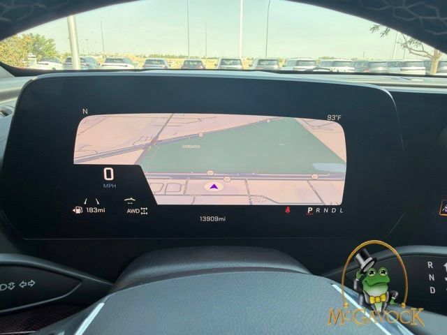 Used 2025 Chevrolet Traverse Z71 AWD/4WD image 23