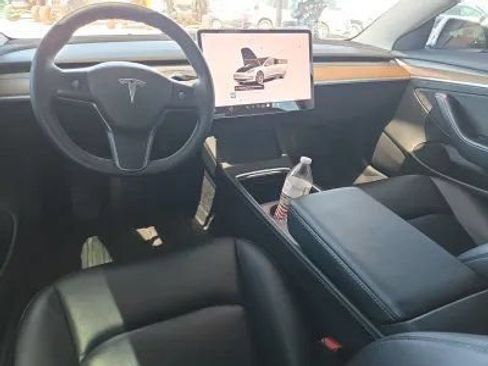 Used 2022 Tesla Model 3 Long Range AWD/4WD image 5