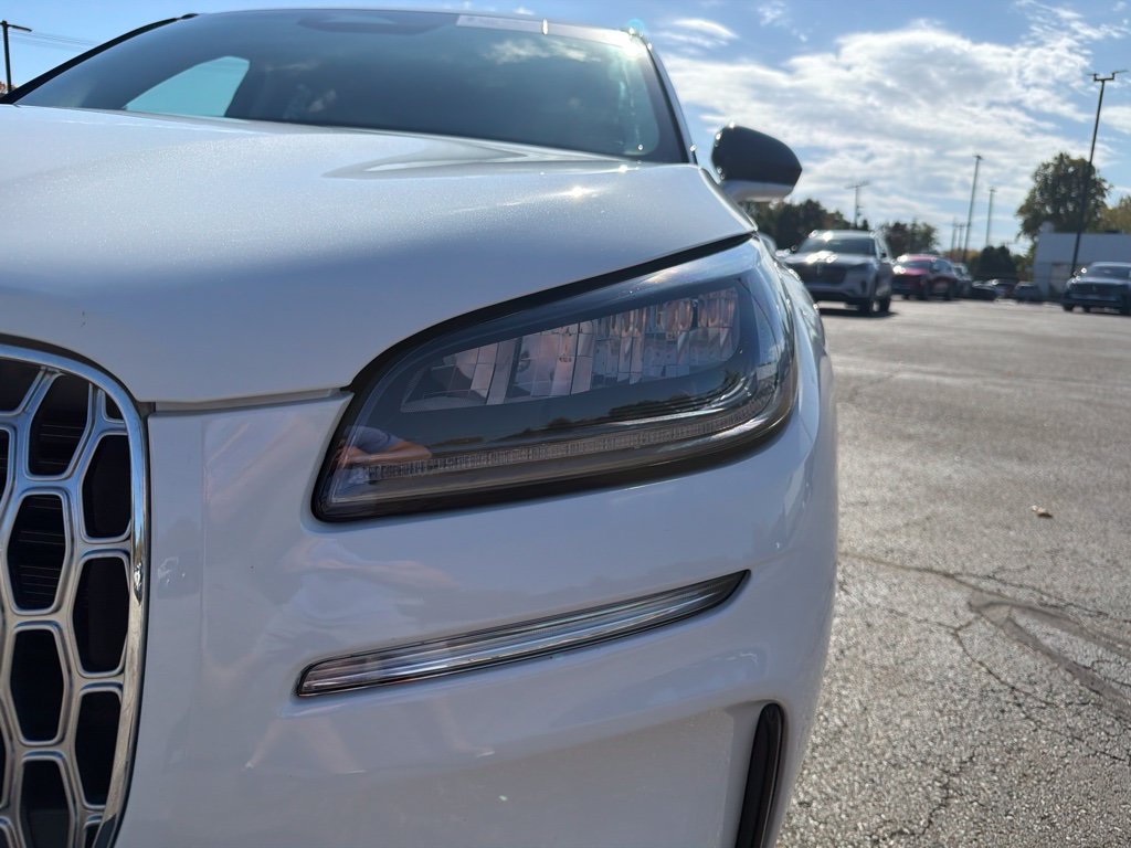 Used 2023 Lincoln Corsair FWD image 11