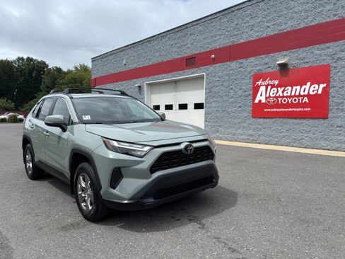 Used 2023 Toyota RAV4 XLE w/ Convenience Package AWD/4WD image 1