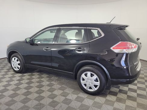 Used 2016 Nissan Rogue S FWD image 3