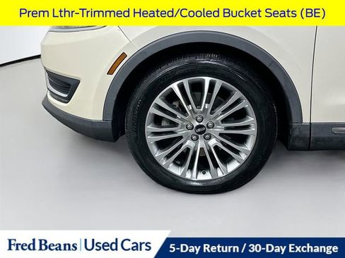 Used 2016 Lincoln MKX Reserve w/ Climate Package image 36
