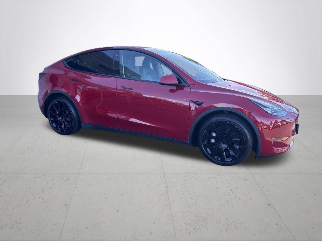 Used 2022 Tesla Model Y Long Range AWD/4WD image 5