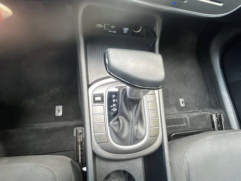 Used 2025 Hyundai Kona SEL AWD/4WD image 20