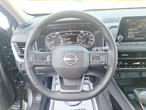 Certified 2026 Nissan Rogue SV FWD image 13