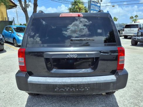 Used 2010 Jeep Patriot Sport image 6