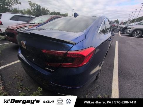 Used 2019 Honda Accord Sport image 9
