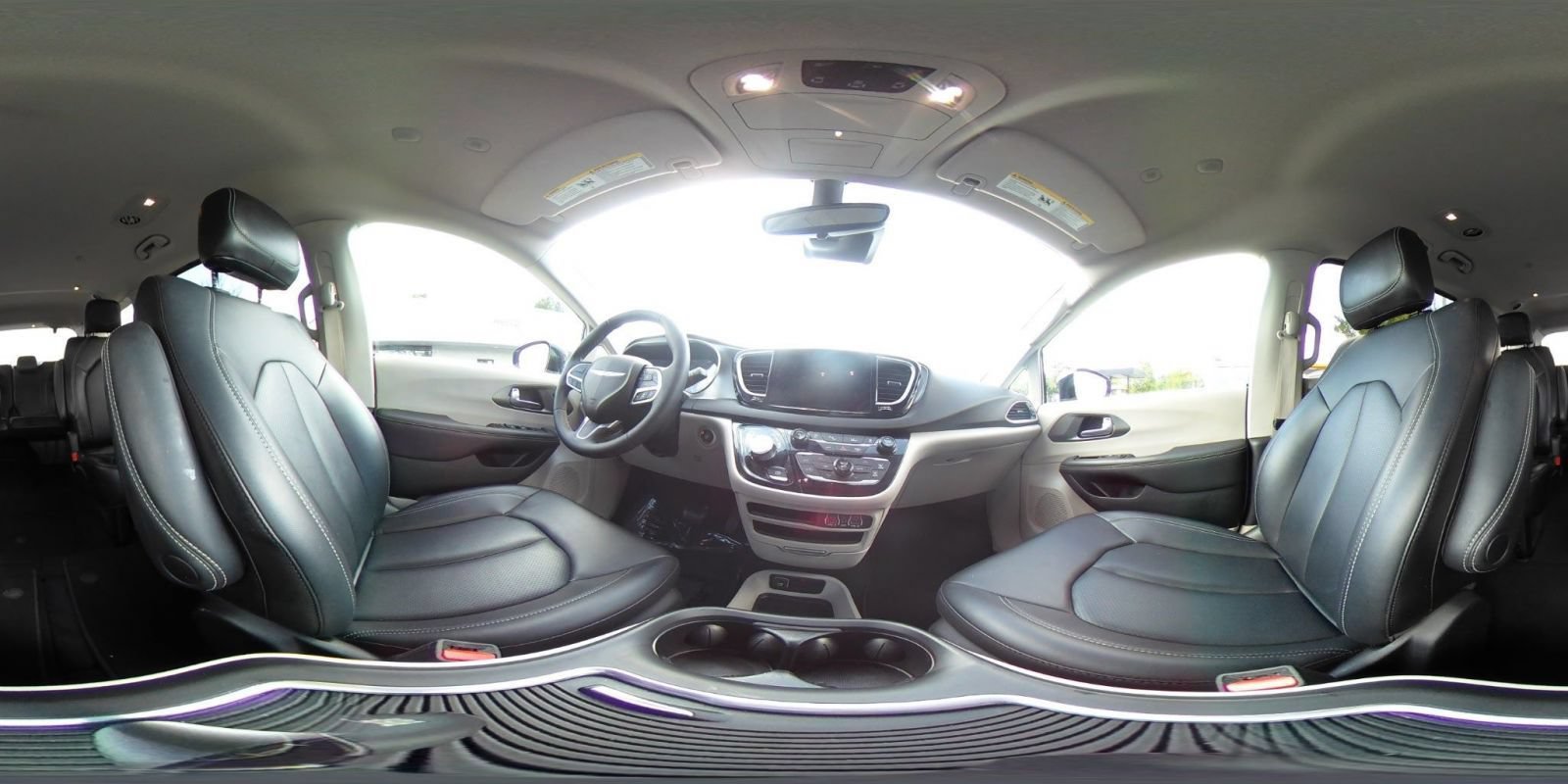 Used 2024 Chrysler Pacifica Touring-L FWD image 44