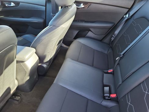 Used 2024 Kia Forte GT-Line image 9