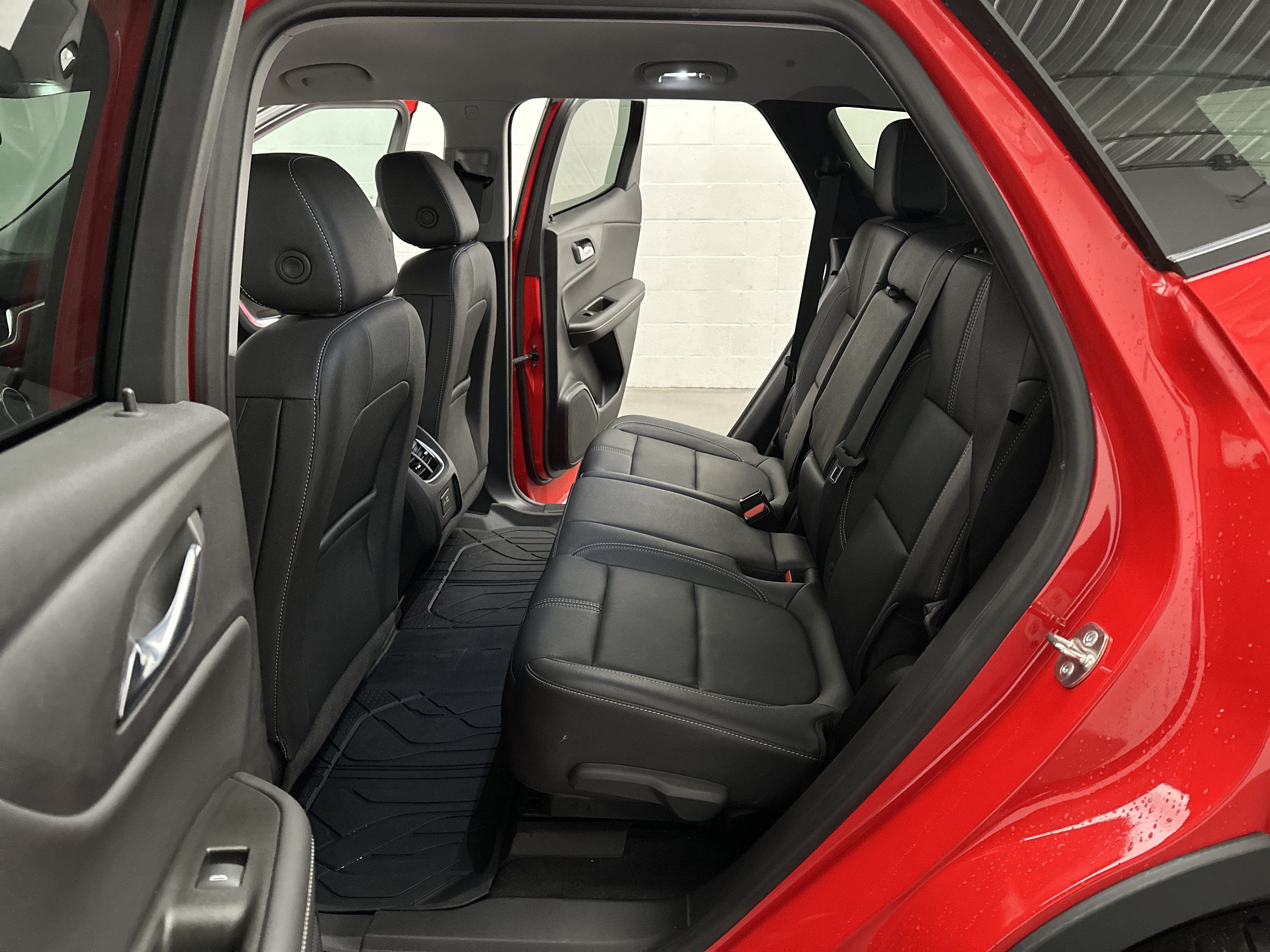 Used 2024 Chevrolet Blazer LT w/ LPO, Floor Liner Package FWD image 18