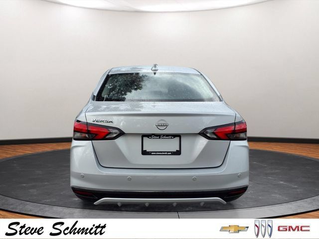 Used 2025 Nissan Versa SV FWD image 22