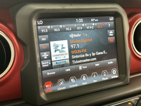 Used 2022 Jeep Gladiator Rubicon w/ LED Lighting Group image 15