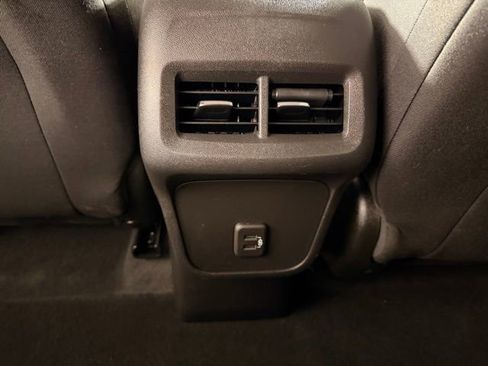 Used 2024 Chevrolet Equinox LT AWD/4WD image 28