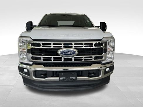 Used 2025 Ford F350 XLT w/ FX4 Off-Road Package AWD/4WD image 11