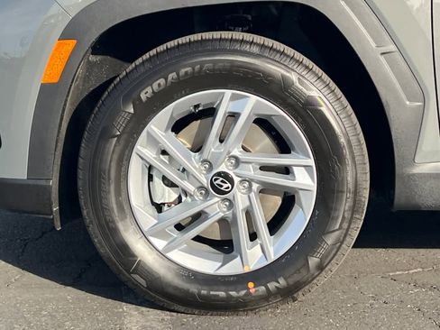 New 2026 Hyundai Tucson SE image 25