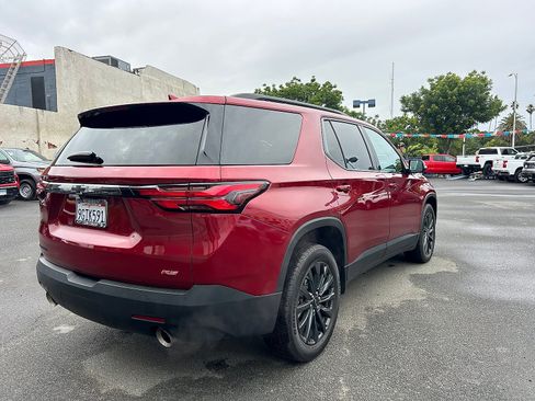 Used 2023 Chevrolet Traverse RS FWD image 3