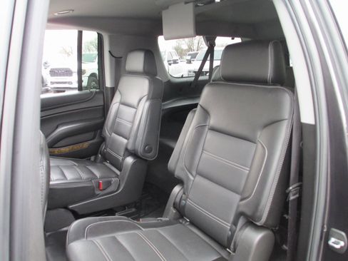 Used 2016 GMC Yukon XL Denali w/ Open Road Package image 23