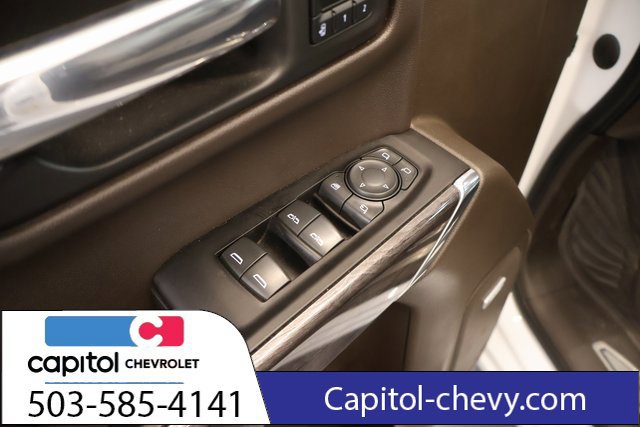 Used 2022 Chevrolet Silverado 1500 LTZ AWD/4WD image 11