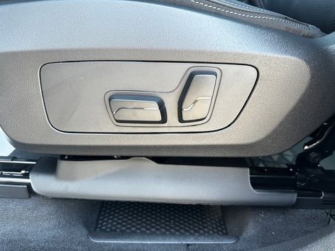 New 2025 BMW X1 xDrive28i w/ Premium Package image 14