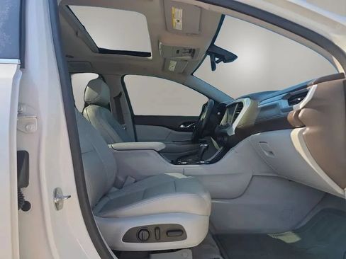 Used 2017 GMC Acadia SLT FWD image 48