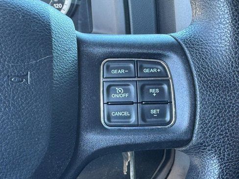 Used 2017 RAM 1500 Express image 18