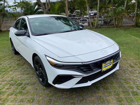 New 2026 Hyundai Elantra Sport w/ Cargo Package FWD image 19