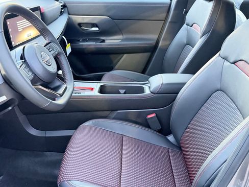 New 2026 Nissan Kicks SR image 17