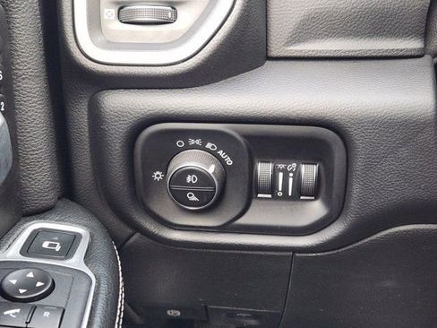 Used 2020 RAM 2500 Laramie image 22